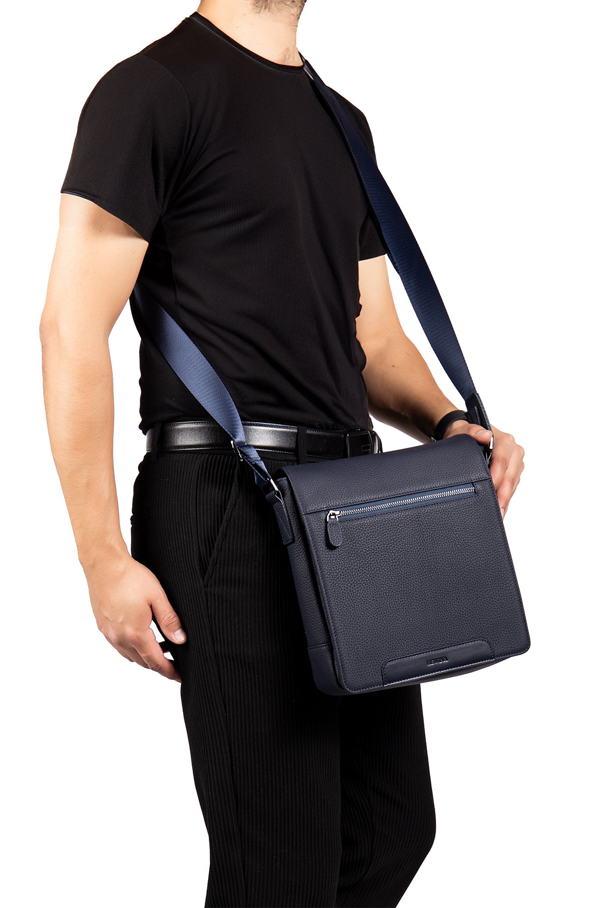 Mark 9513 Hakiki Deri Dik Postacı Çantası