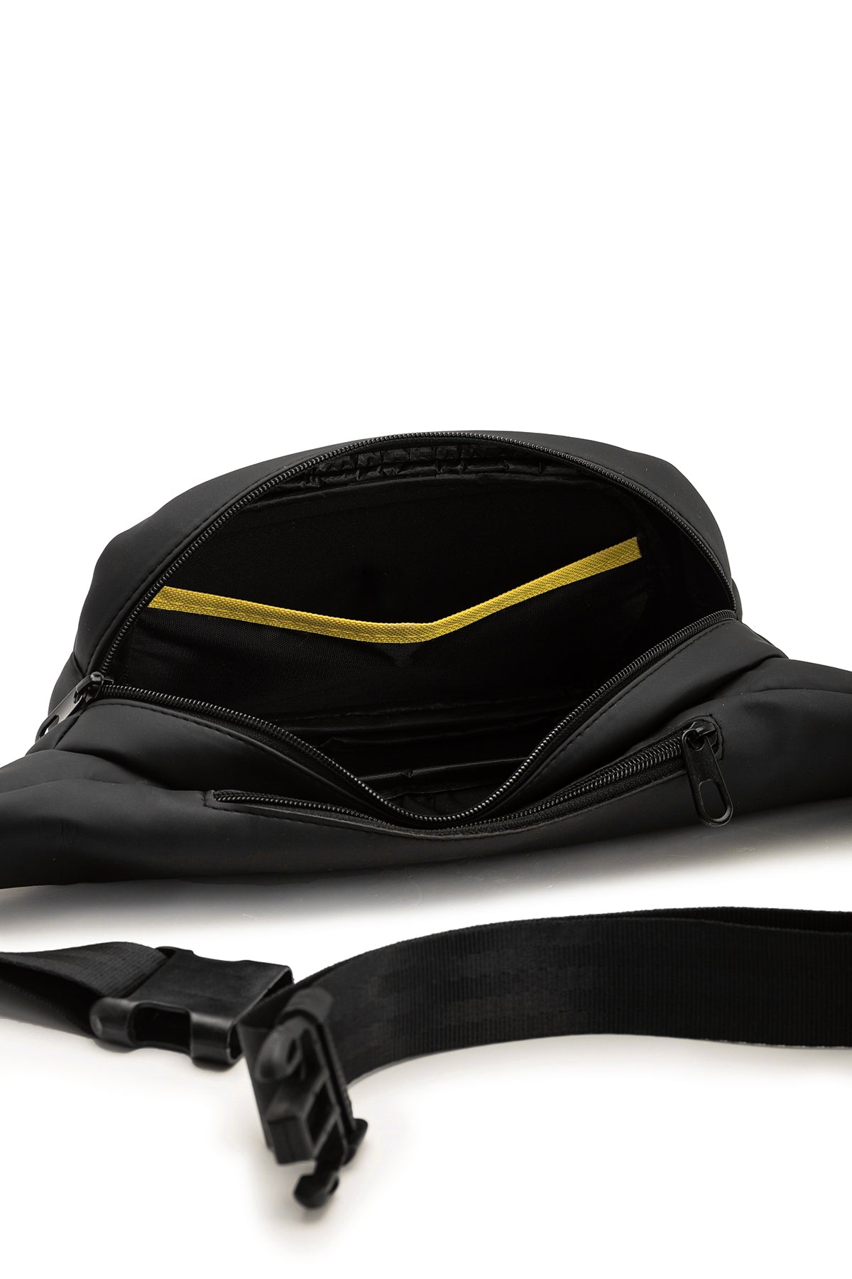 Kabuk Detaylı Bel Çantası