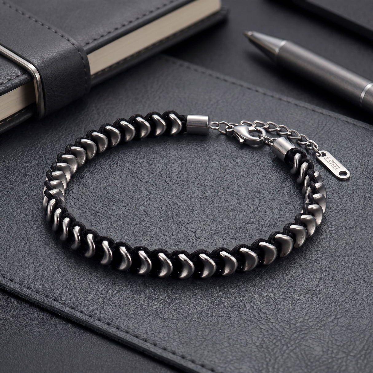 Niki Leather Hematit Taşlı Ayarlanabilir Erkek Çelik Bileklik 40132B16D2