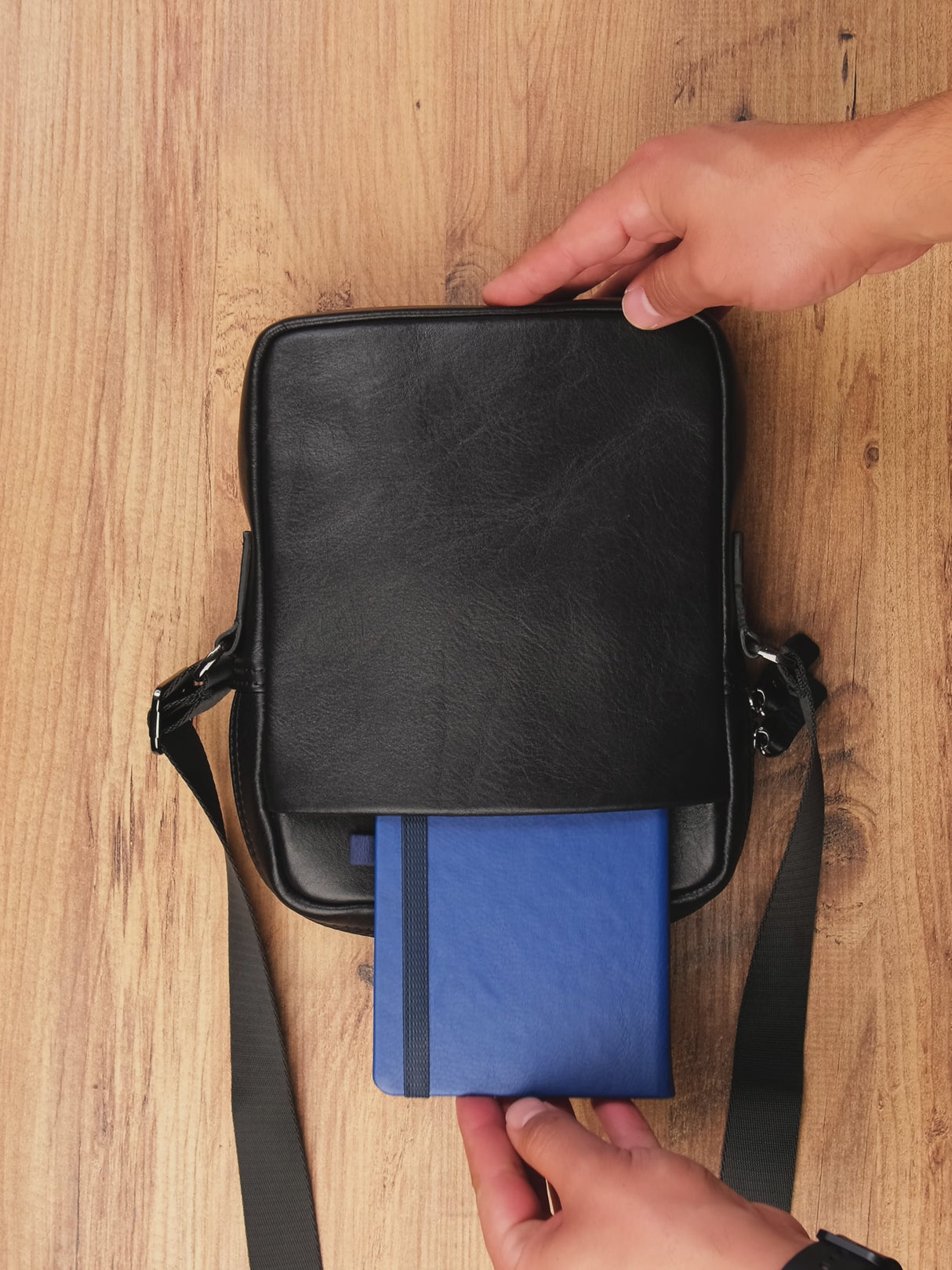 Valdes 9530 Hakiki Deri Dik Postacı Çantası