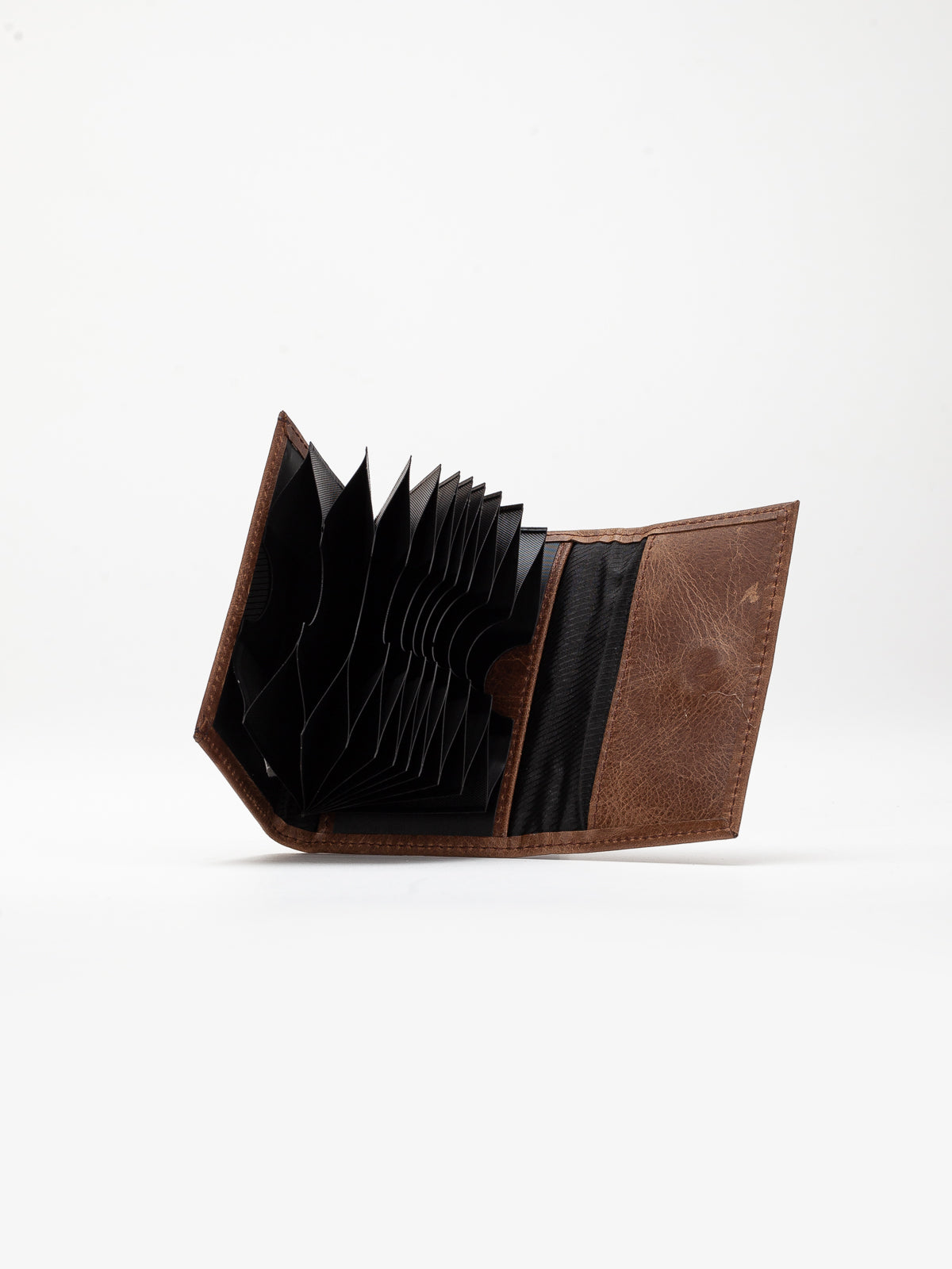 Niki Leather Toa Mıknatıslı Akordiyon Crazy Deri Unisex Kartlık Cüzdan