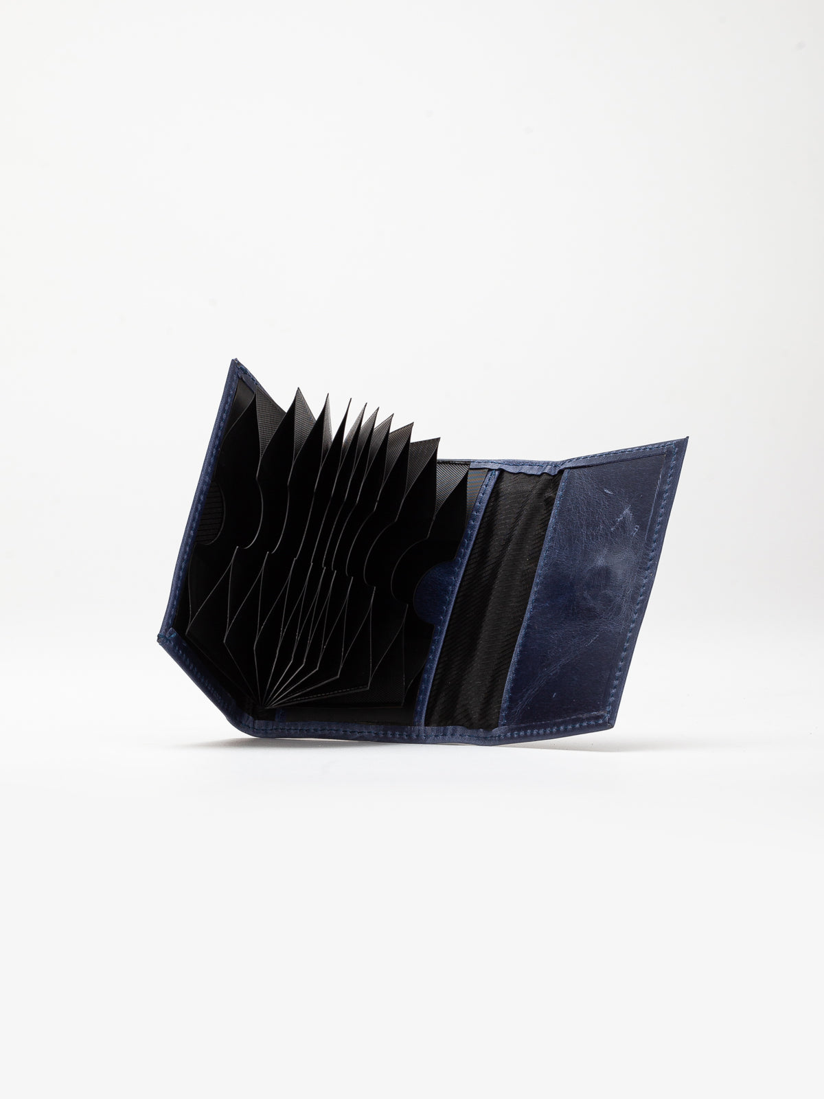 Niki Leather Toa Mıknatıslı Akordiyon Crazy Deri Unisex Kartlık Cüzdan